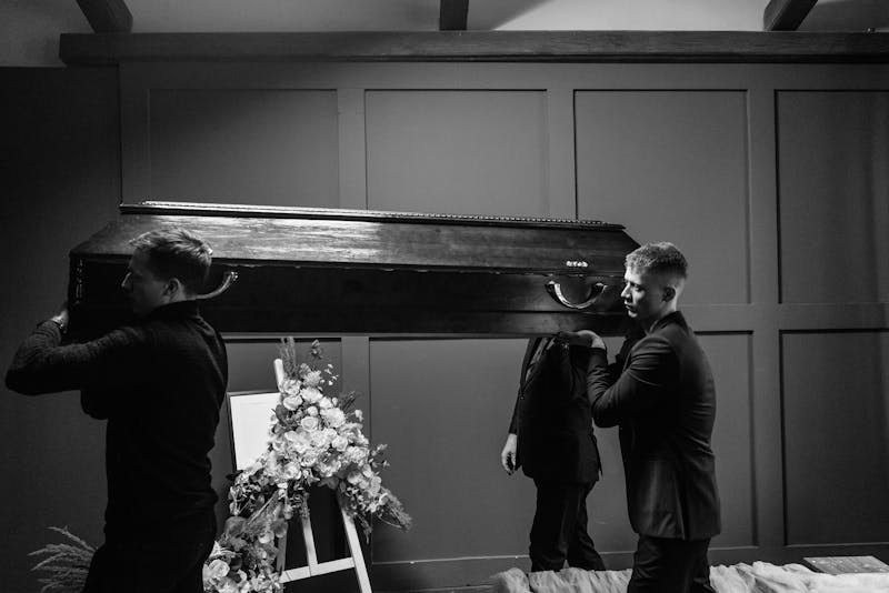 Compositions de deuil et fleurs funéraires